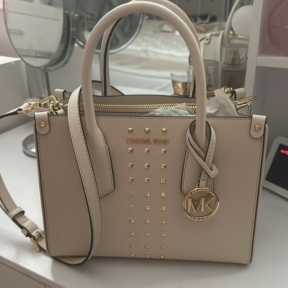 Brand New Michael Kors Bag - Picture 2 of 8